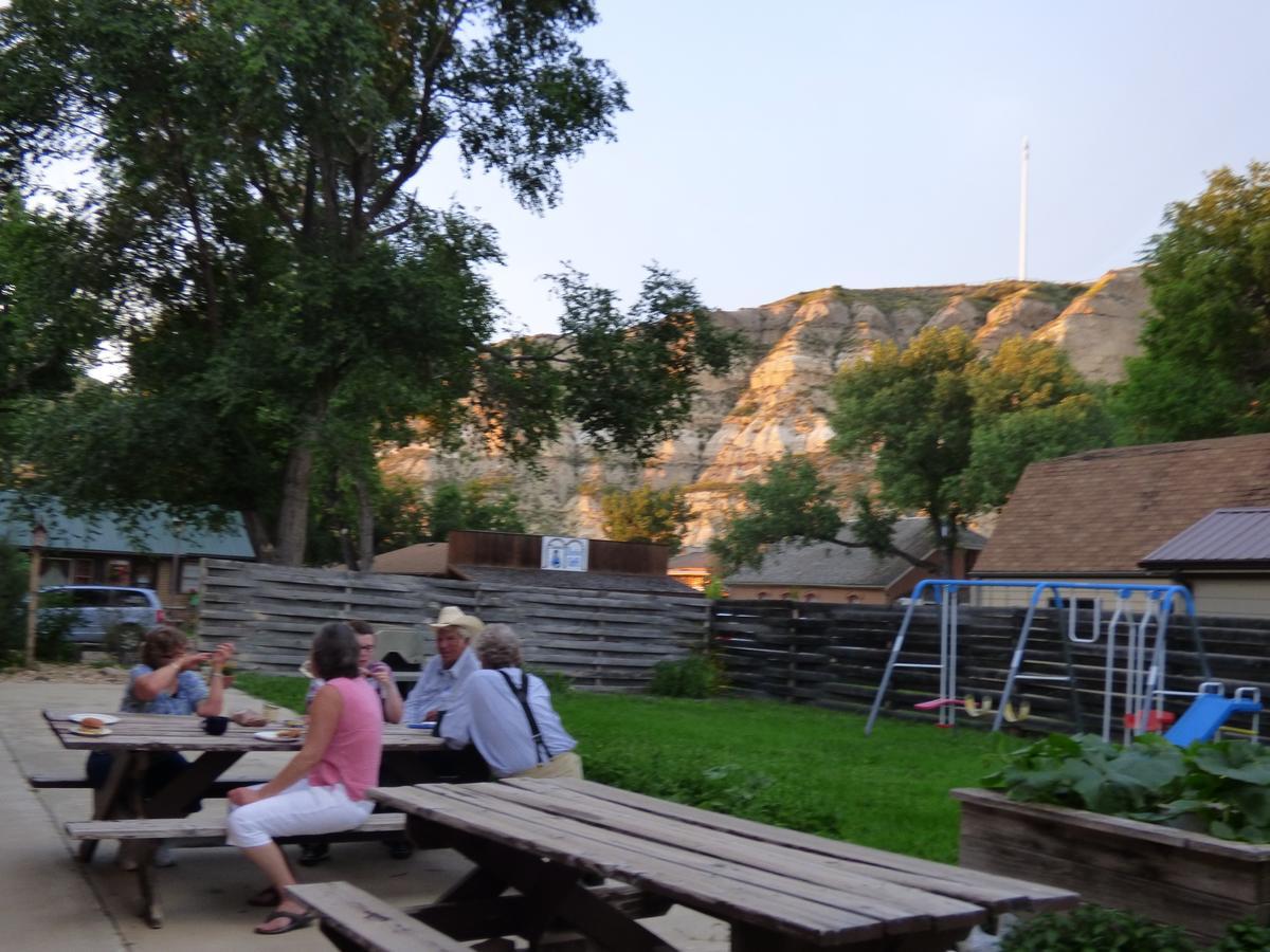 Amble Inn Medora Buitenkant foto